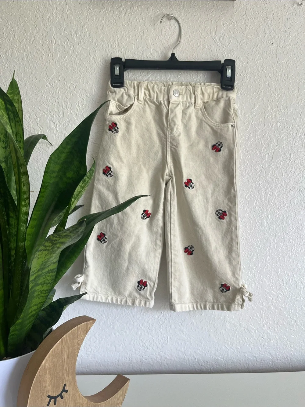 Zara Cream Jeans with Red Minnie Embroidery